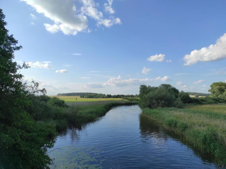 Storchennest - Ferienwohnung Am Storchenradweg Ketzur Luaran gambar